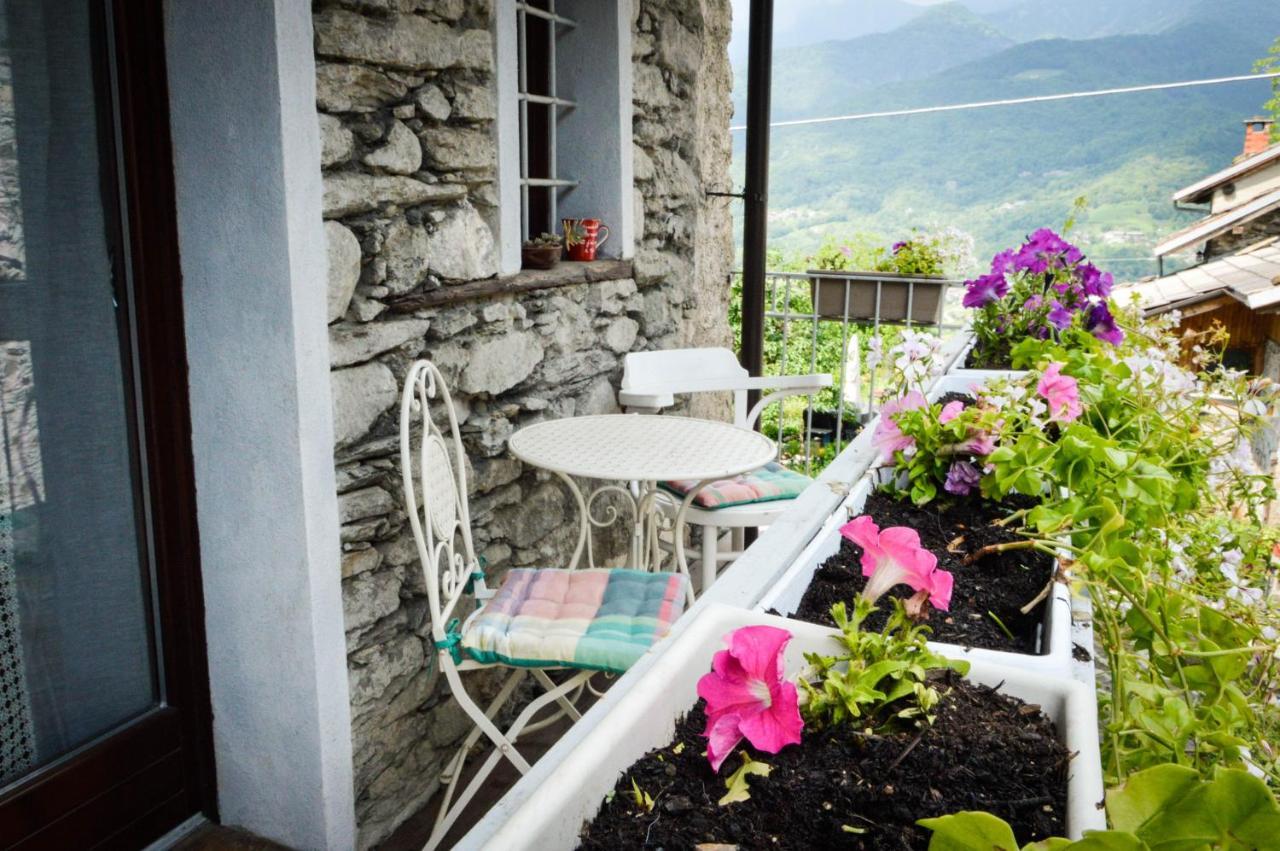 Appartamento Chalet in pietra e legno con caminetto Inverso Pinasca Esterno foto